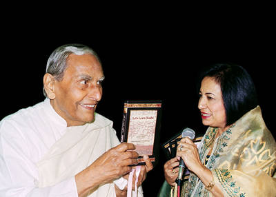 Dada J.P Vaswani-Releasing CD ROM
